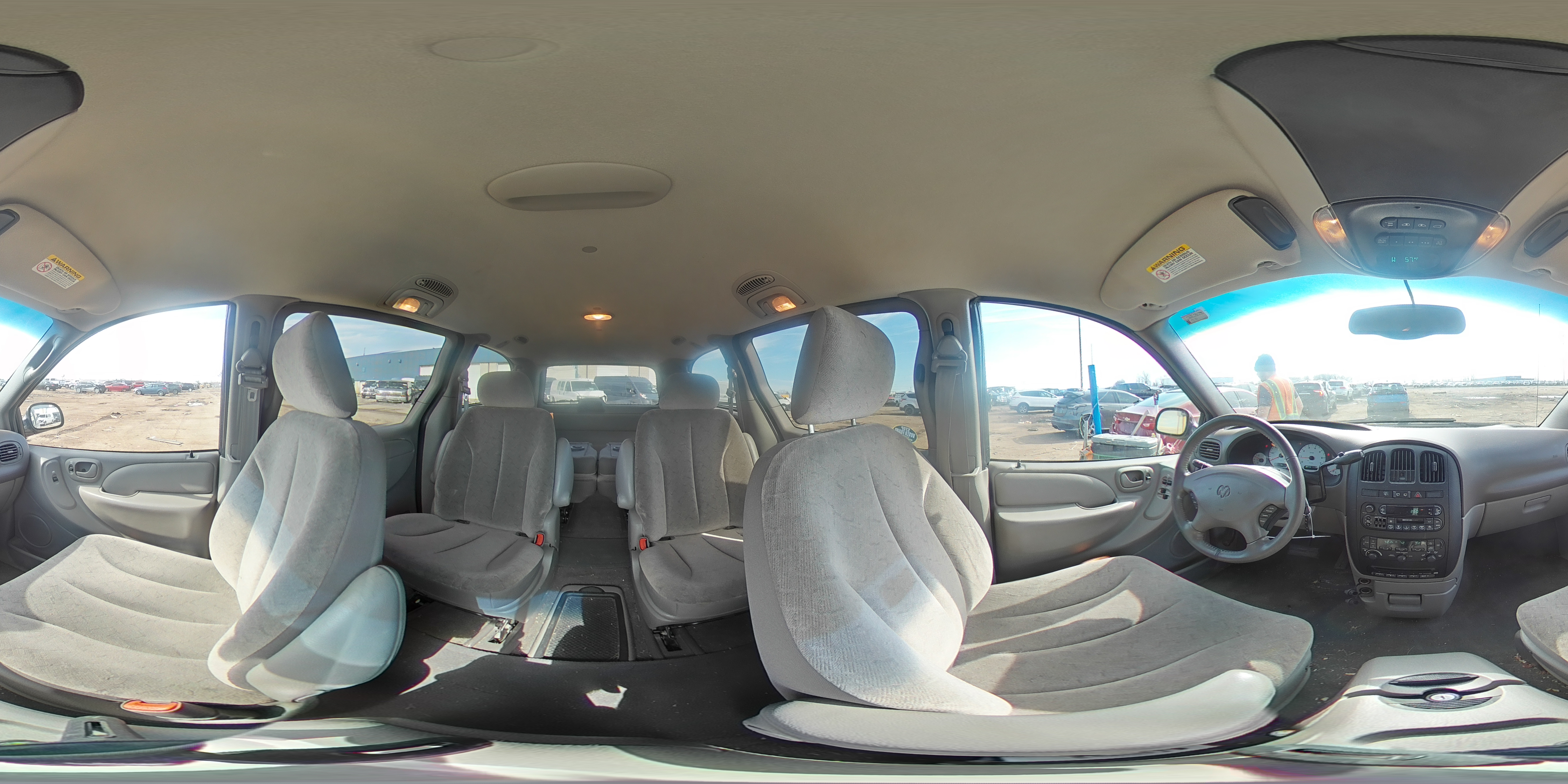 2002 Dodge Caravan - Image 14