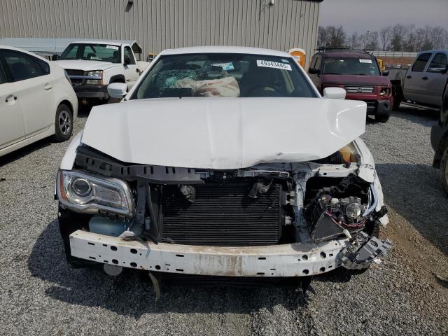  CHRYSLER 300 2013 Biały