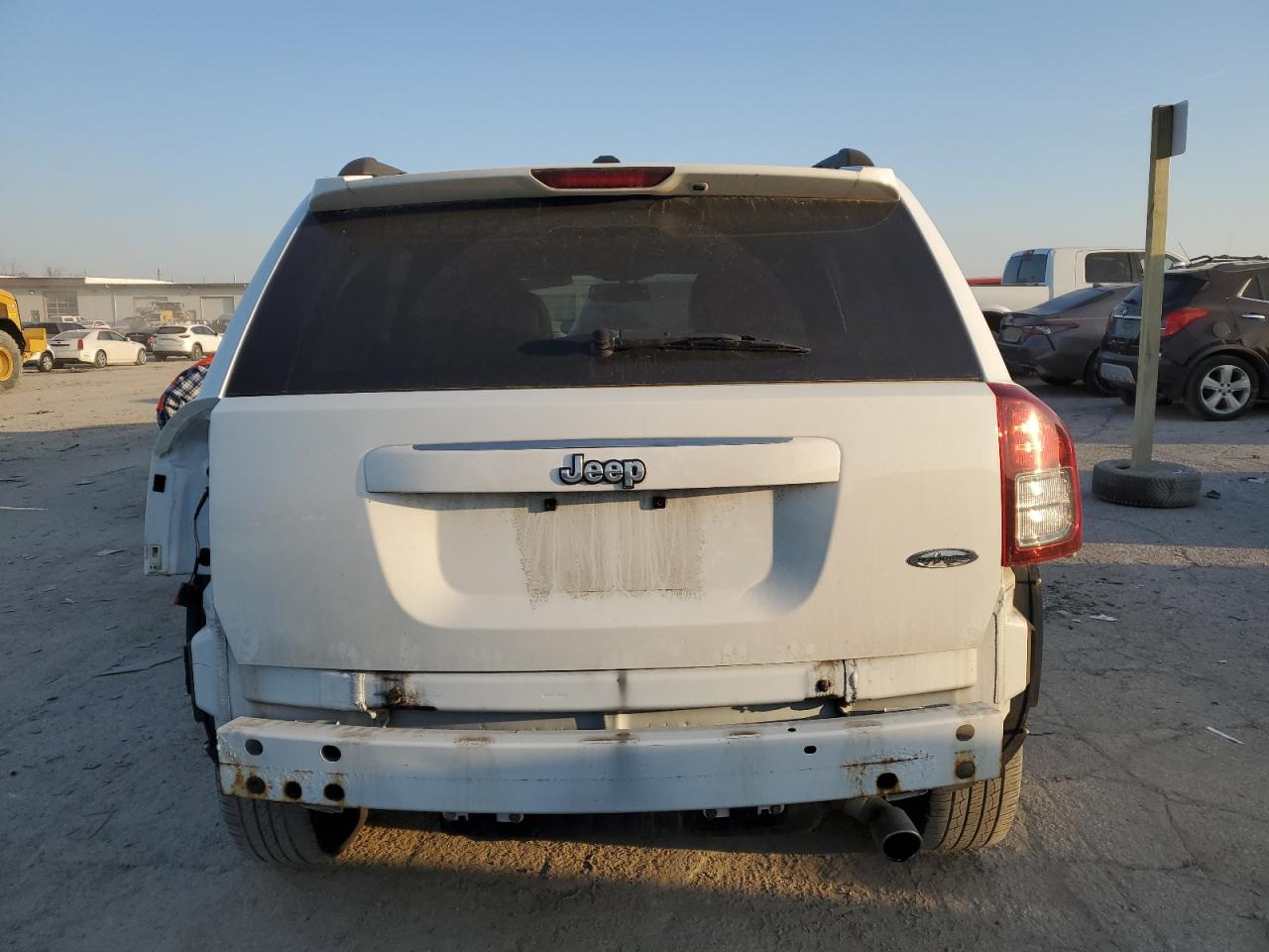 2016 Jeep Compass Latitude VIN: 1C4NJCEA9GD716128 Lot: 48543565