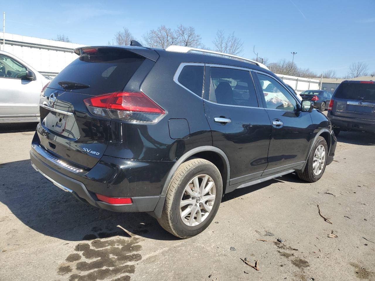 JN8AT2MV6JW306359 NISSAN ROGUE 2018