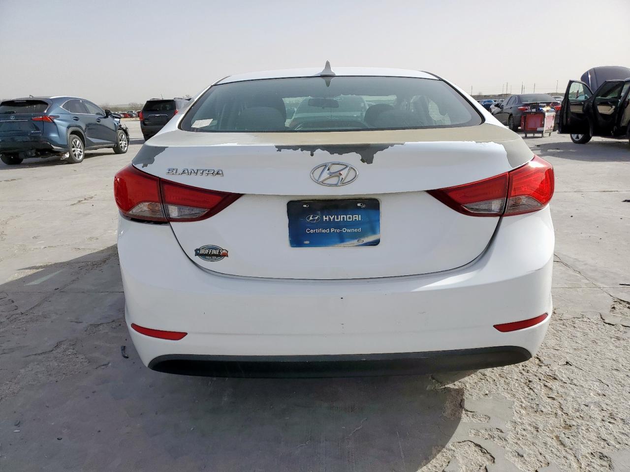 2015 Hyundai Elantra - Image 6