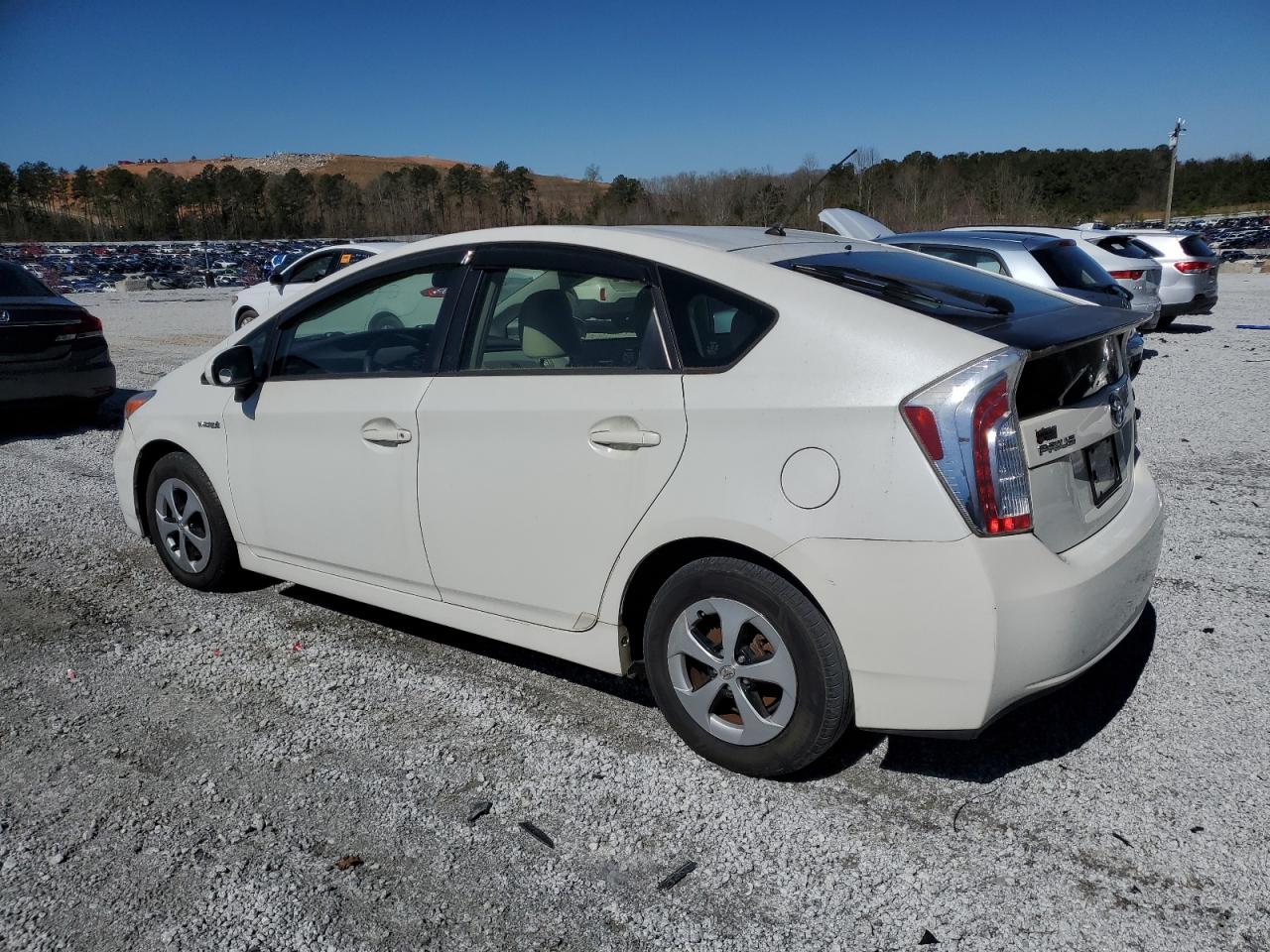 2015 Toyota Prius - Image 2