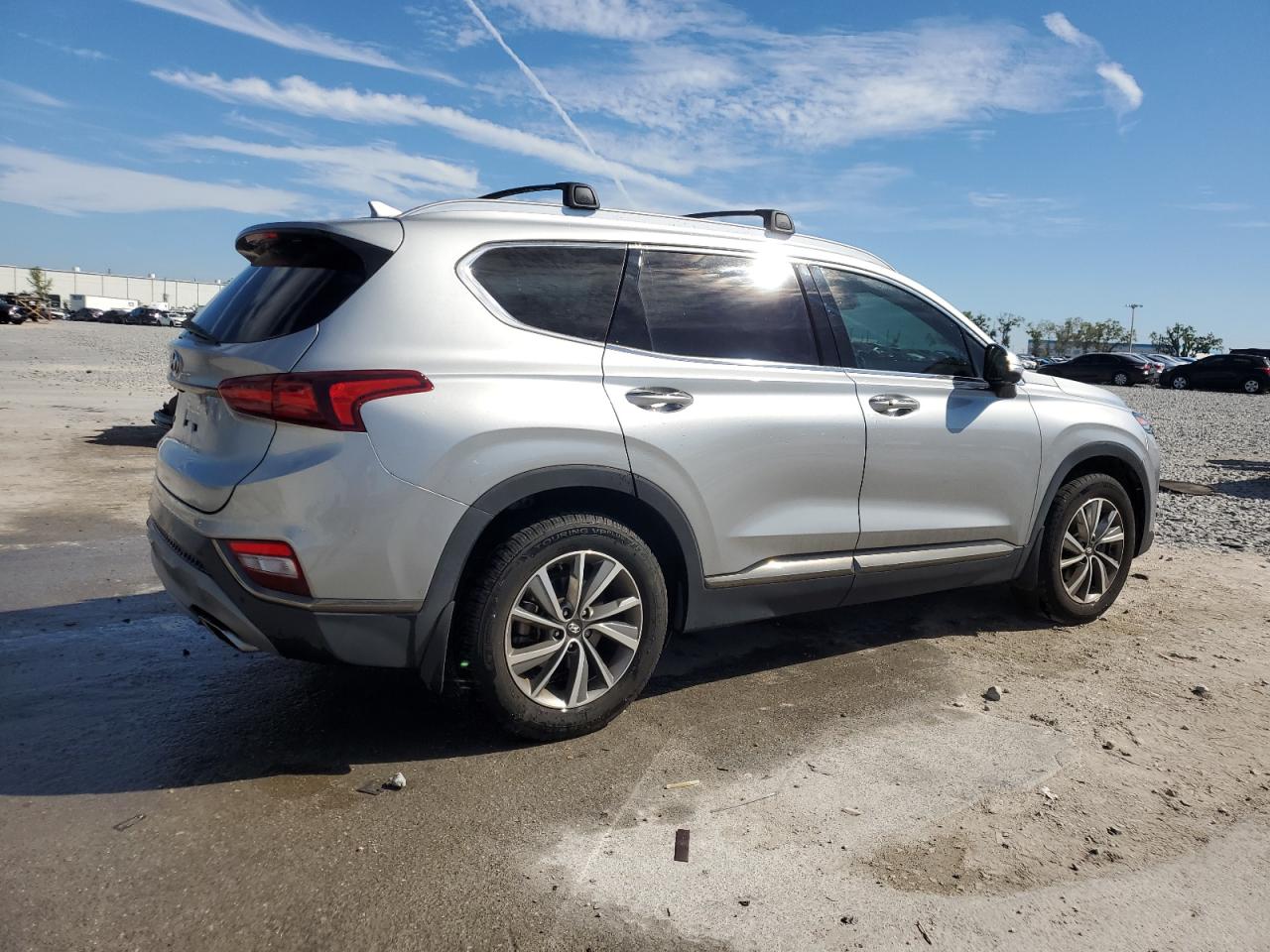 2020 Hyundai Santa Fe - Image 3