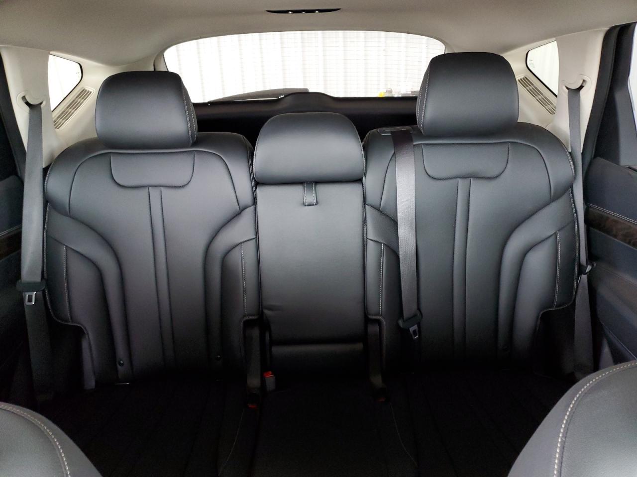 2024 Genesis GV80 - Image 10