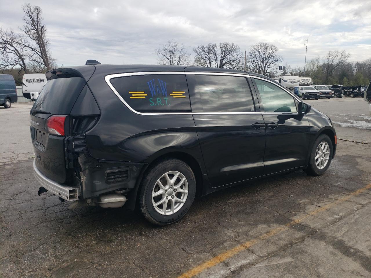 2018 Chrysler Pacifica Lx black null flexible 2C4RC1CG2JR188640 photo #4