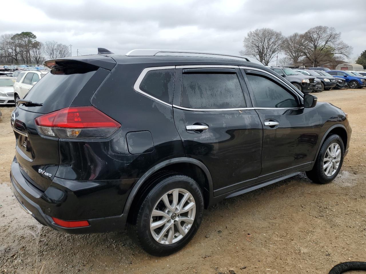 2019 Nissan Rogue - Image 3