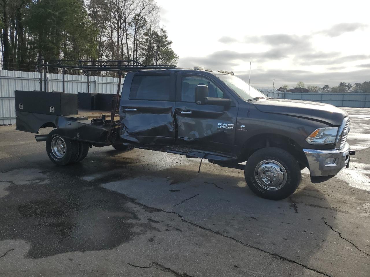 2018 RAM 3500 - Image 4