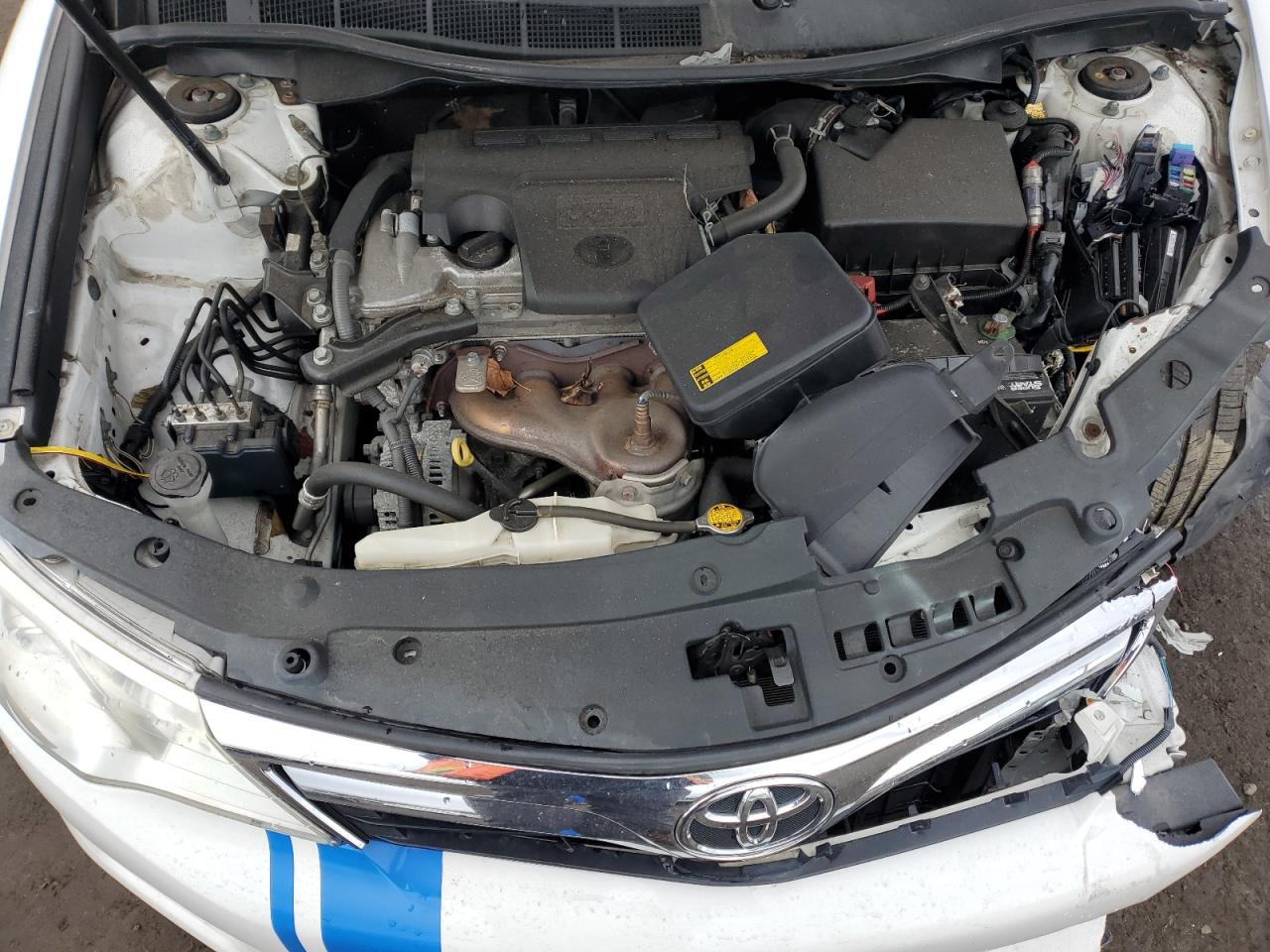 2012 Toyota Camry - Image 13