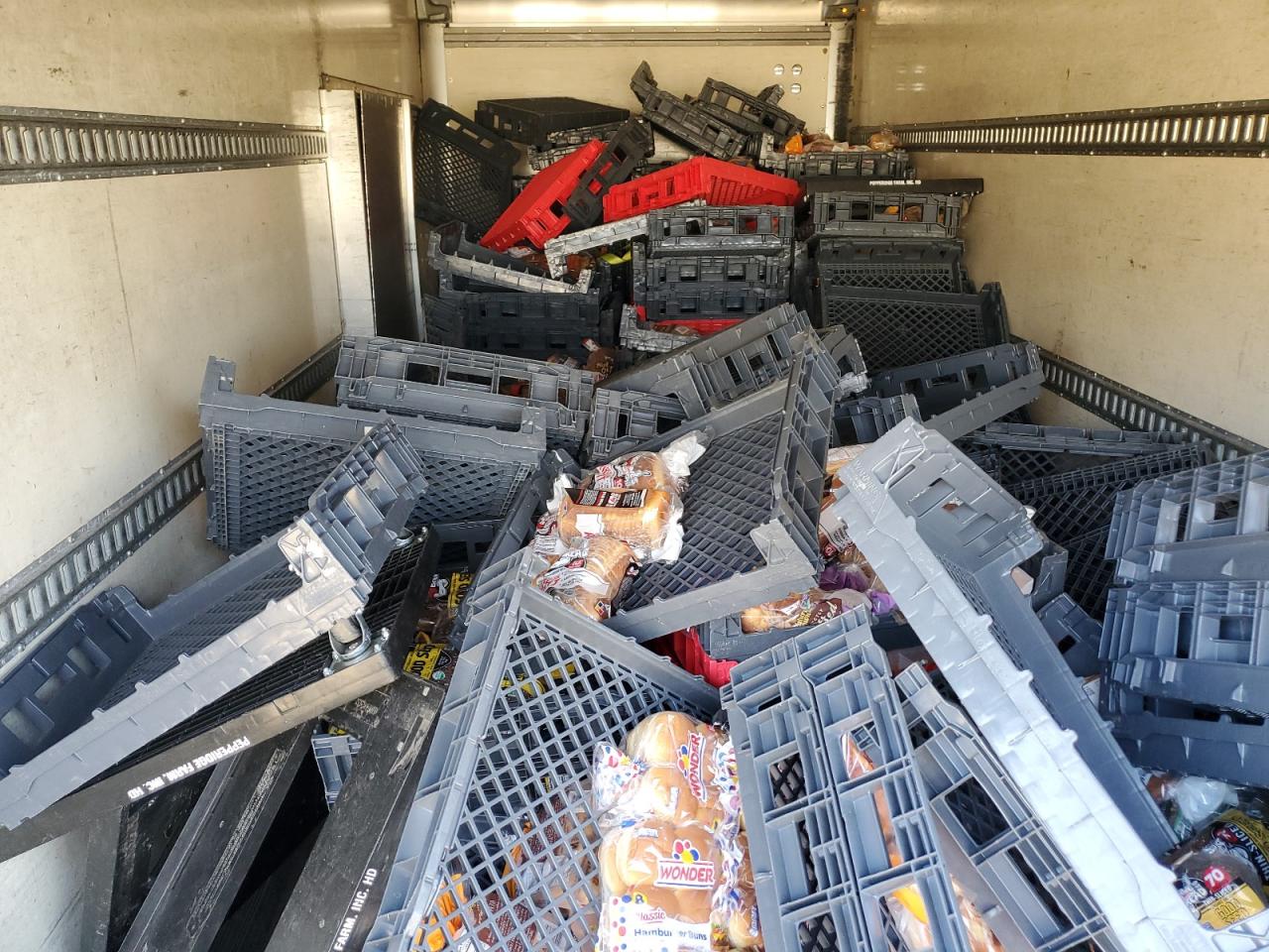 2013 Isuzu Box Truck VIN: 54DC4W1B6DS802594 Lot: 45683095