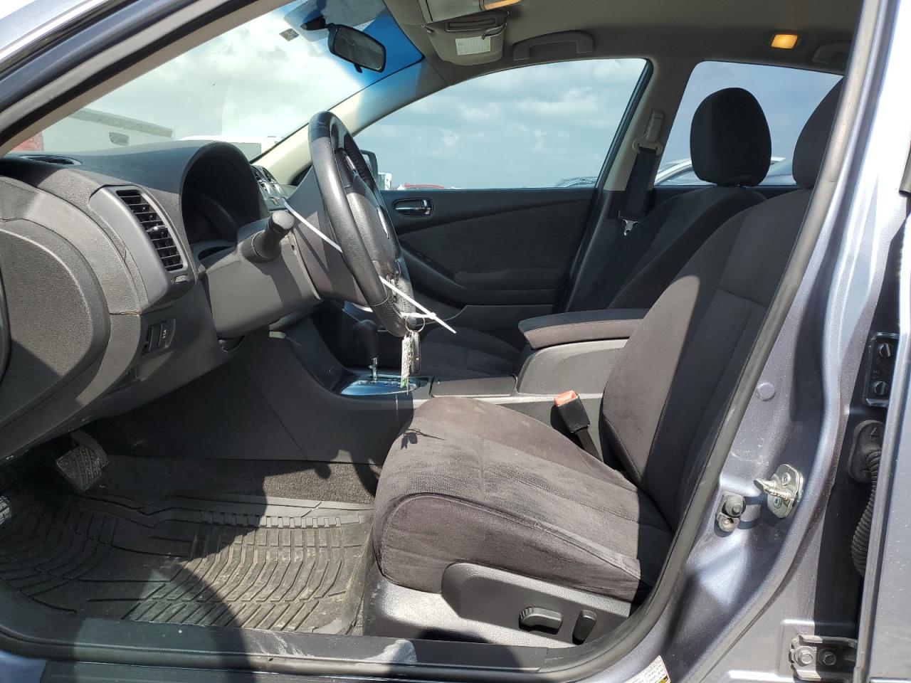 2012 Nissan Altima - Image 7
