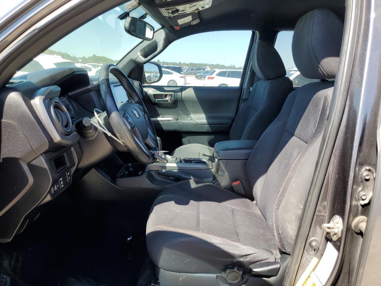 2016 Toyota Tacoma - Image 7