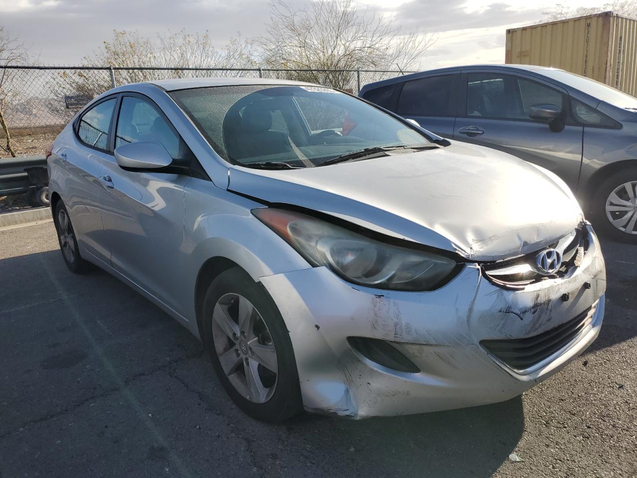 2013 Hyundai Elantra - Image 4