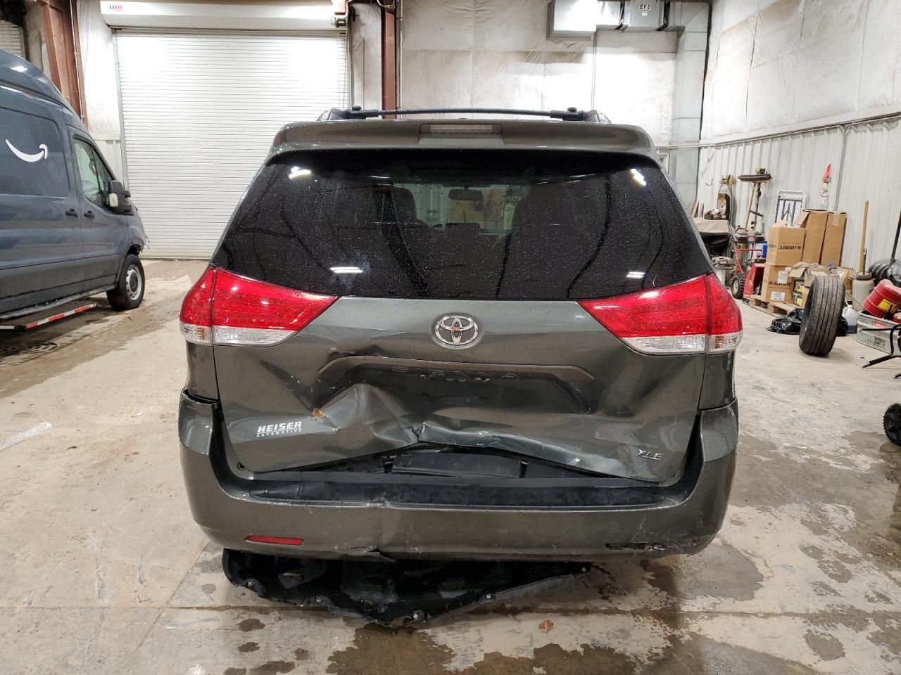 2013 Toyota Sienna - Image 6