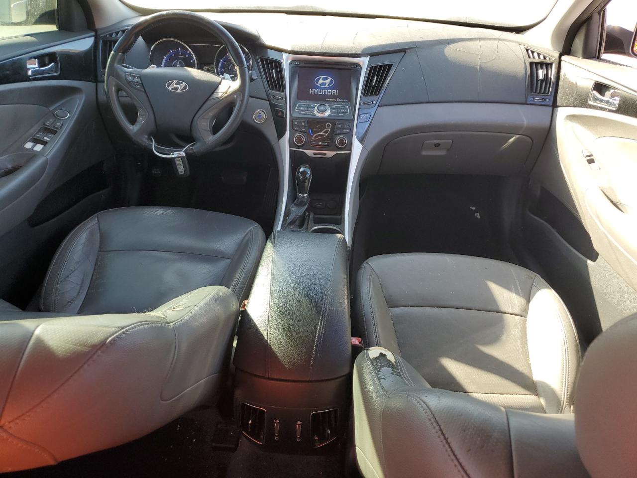 2013 Hyundai Sonata - Image 8
