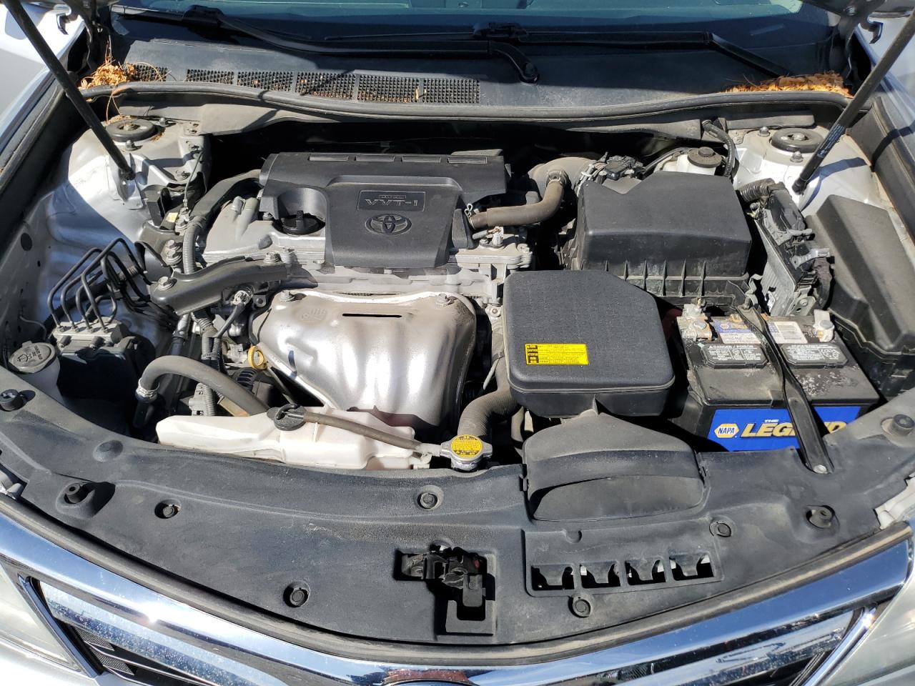 2012 Toyota Camry - Image 11