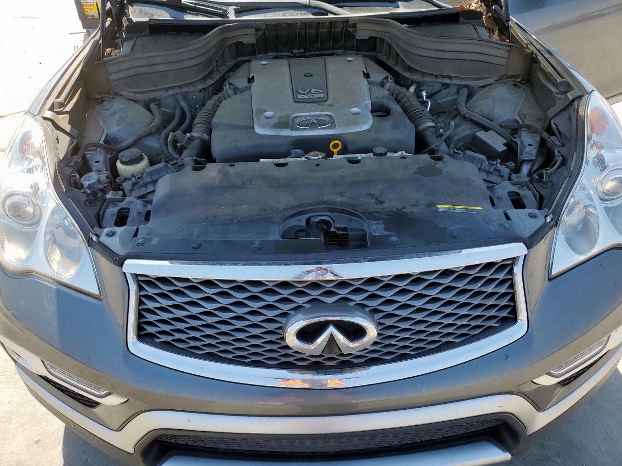 2017 Infiniti QX50 - Image 11