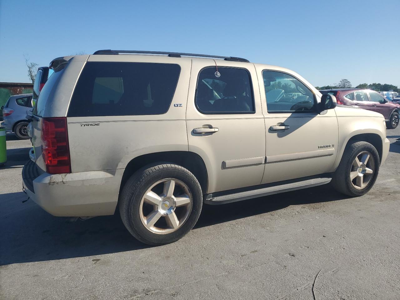 2007 Chevrolet Tahoe - Image 3