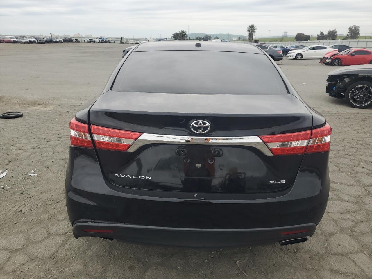 2015 Toyota Avalon - Image 6