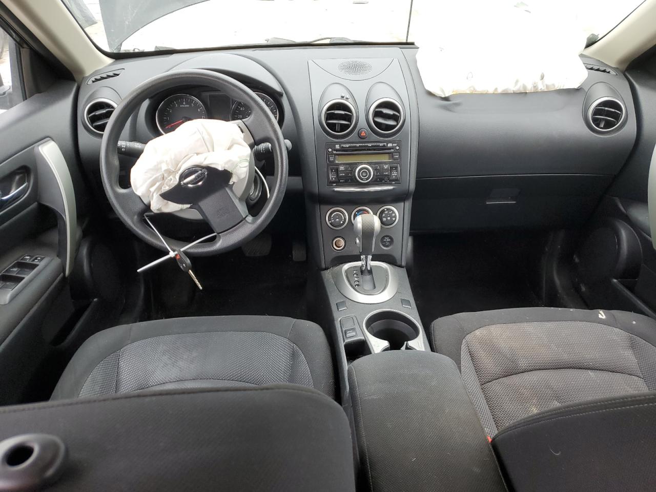 2013 Nissan Rogue - Image 8
