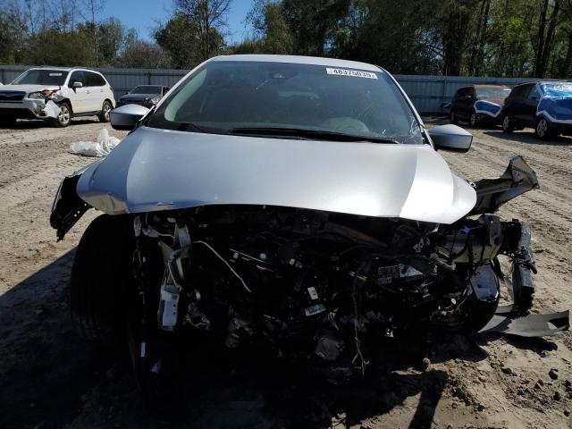  NISSAN VERSA 2024 Szary