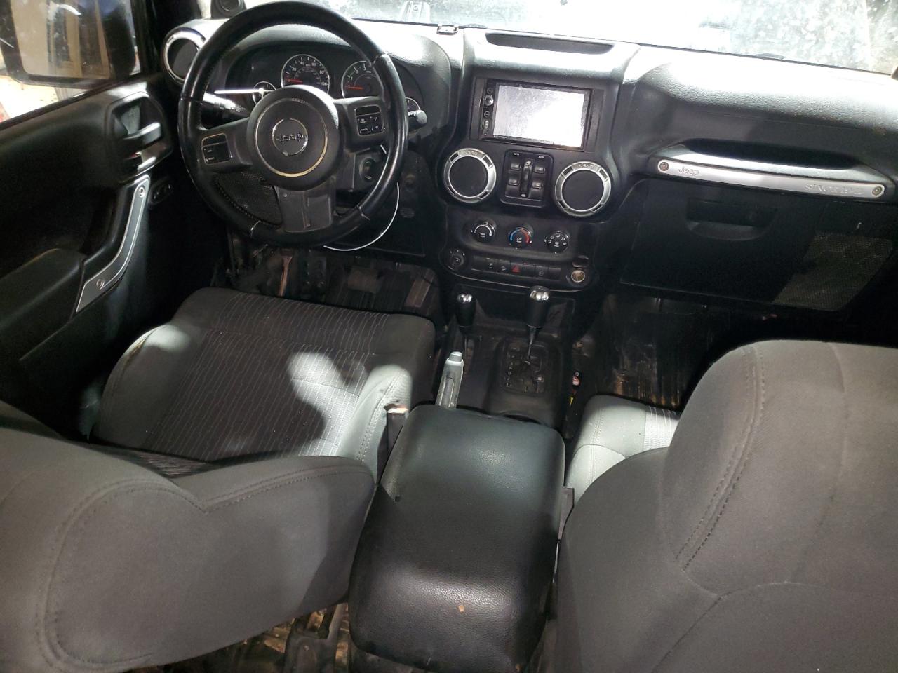 2011 Jeep Wrangler - Image 8