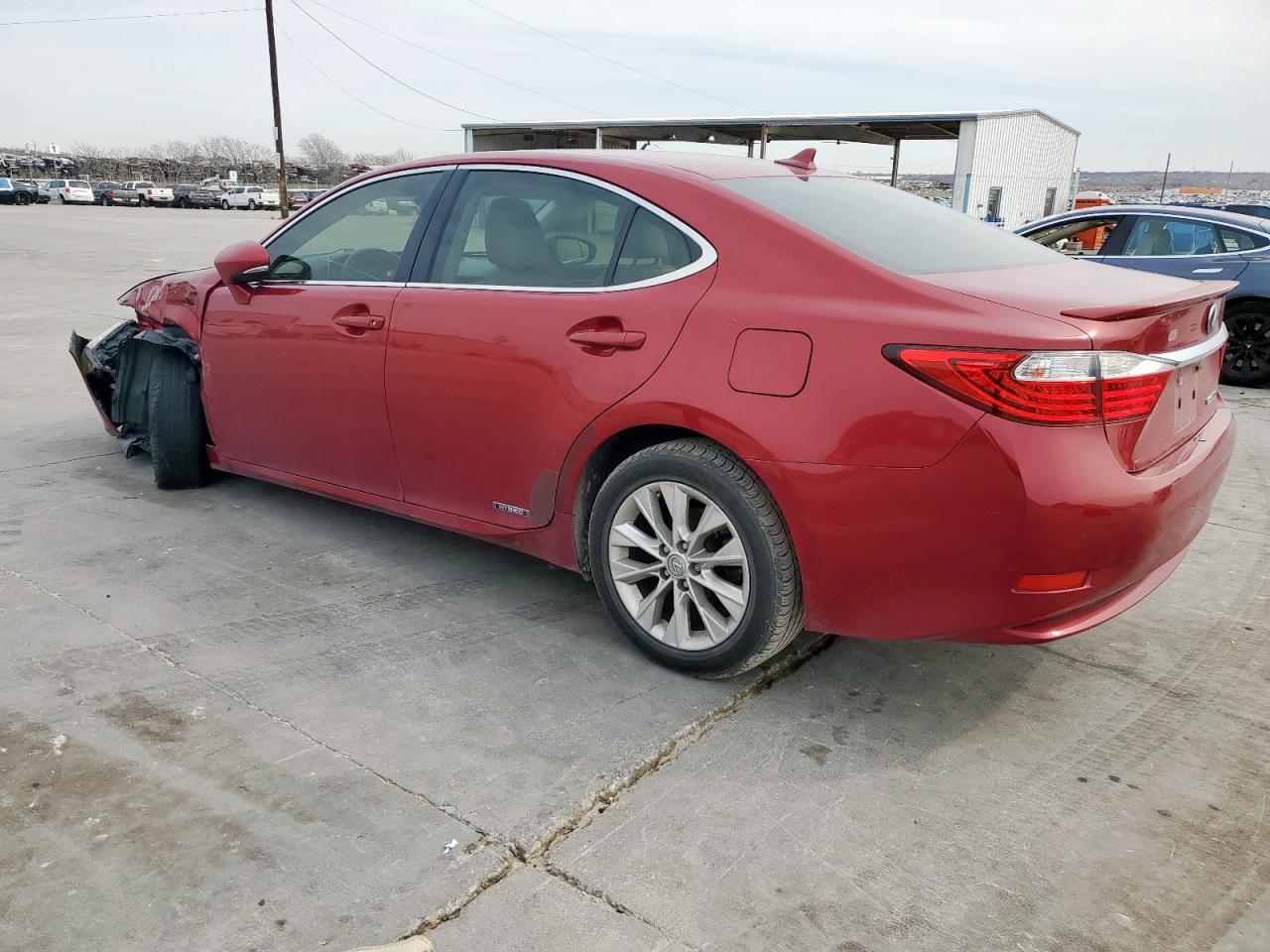 2013 Lexus ES - Image 2