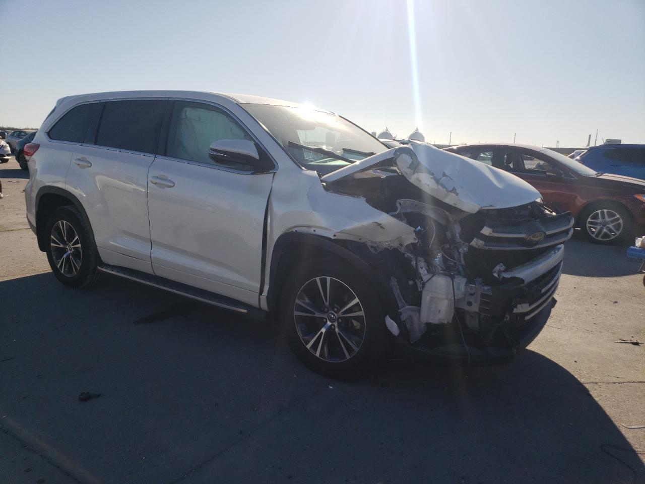5TDZZRFH0HS215563 TOYOTA HIGHLANDER 2017