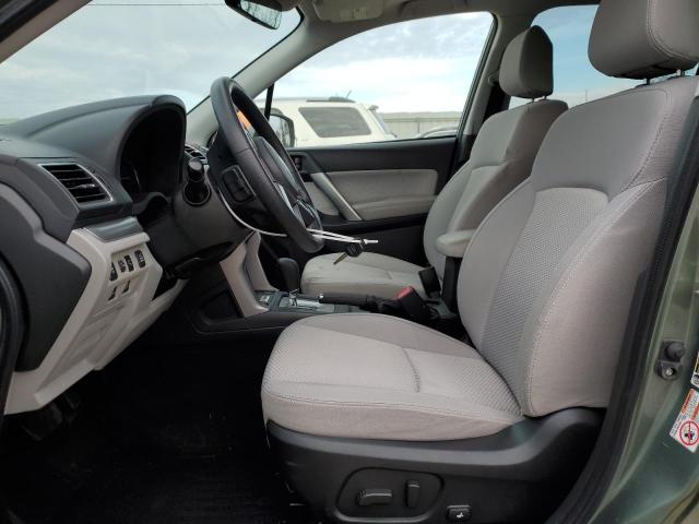  SUBARU FORESTER 2017 Зелений