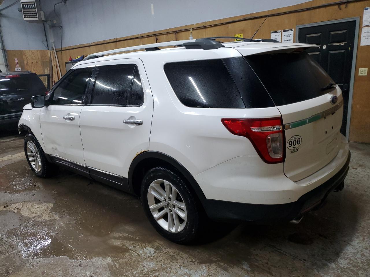 2011 Ford Explorer - Image 2