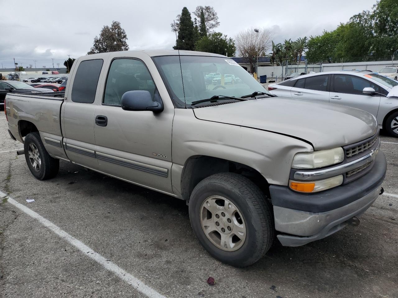 2001 Chevrolet Silverado - Image 4