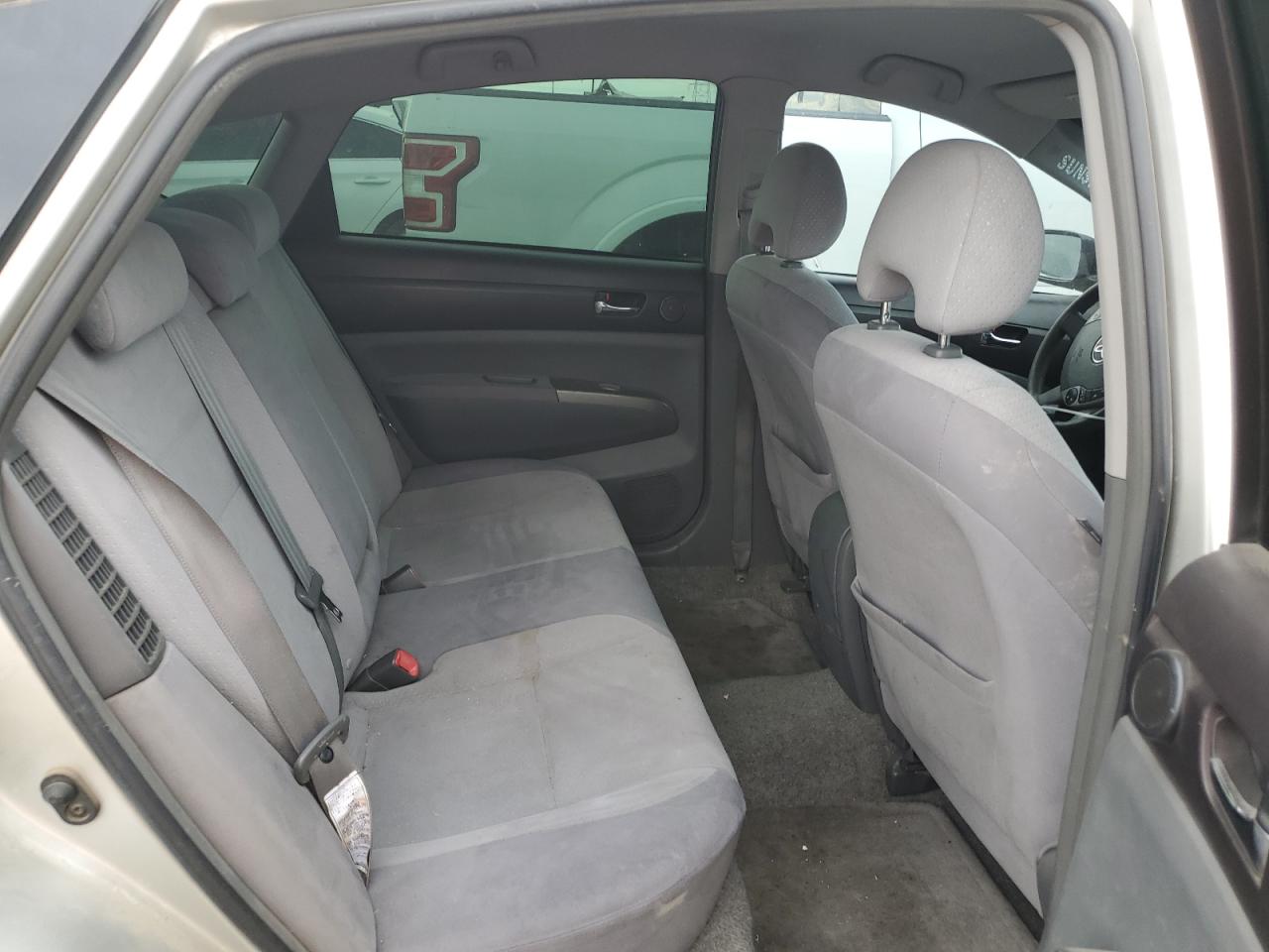 2005 Toyota Prius - Image 10