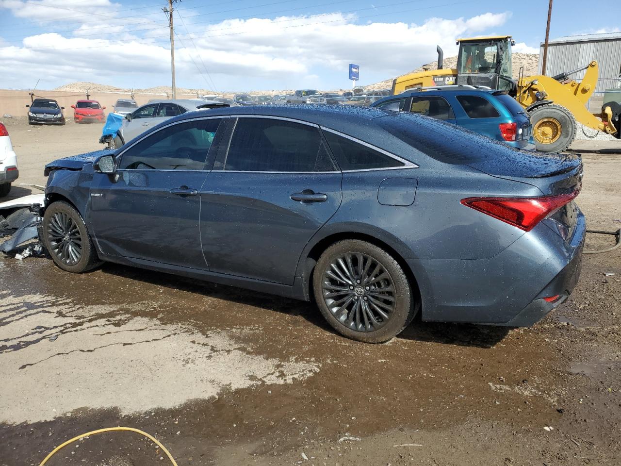 2021 Toyota Avalon - Image 2