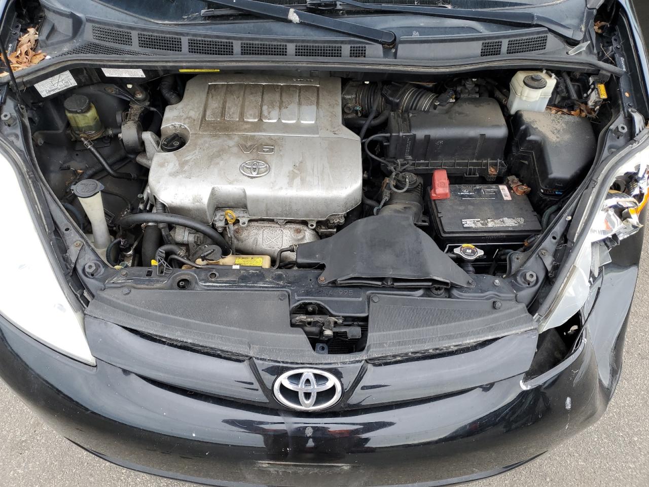 2008 Toyota Sienna - Image 12