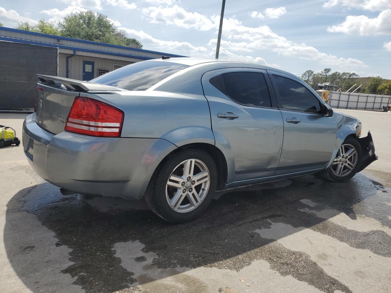 2009 Dodge Avenger - Image 3