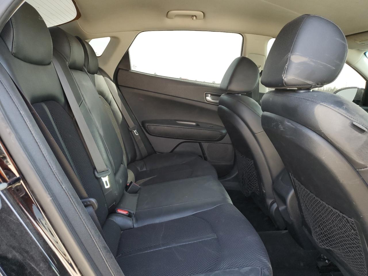 2019 Kia Optima - Image 10