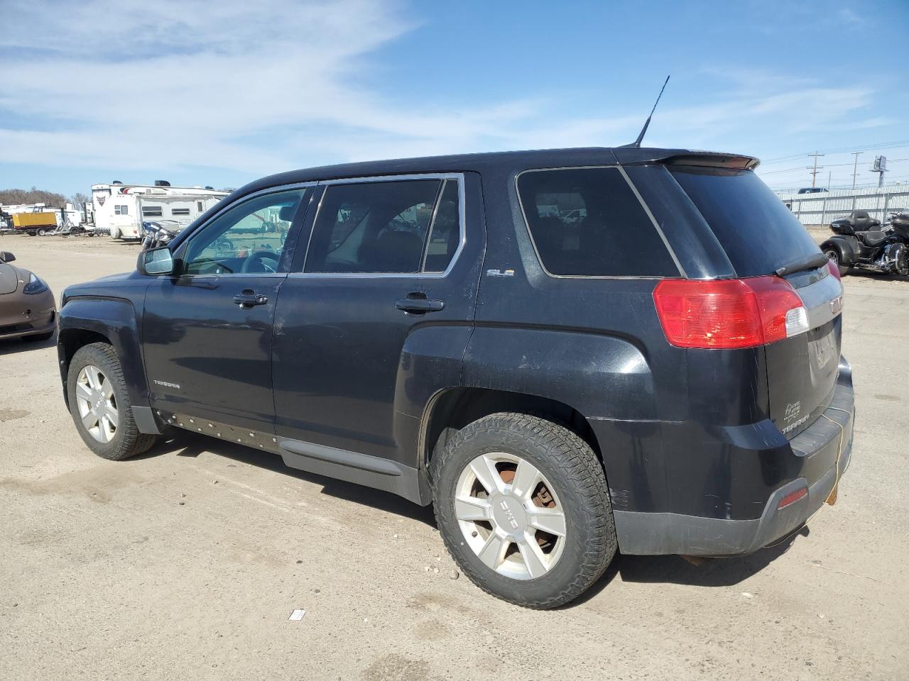 2011 GMC Terrain - Image 2