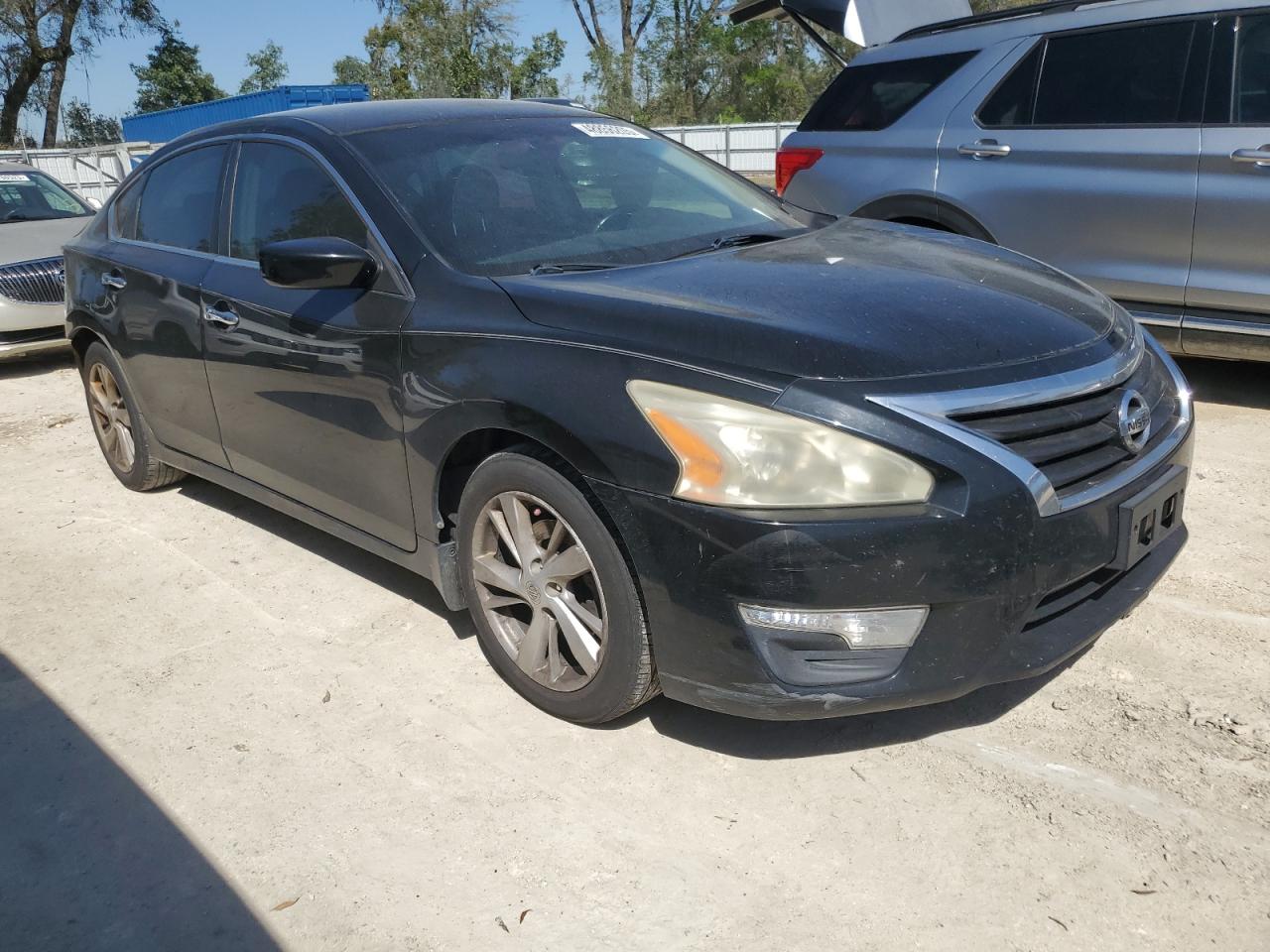2013 Nissan Altima - Image 4
