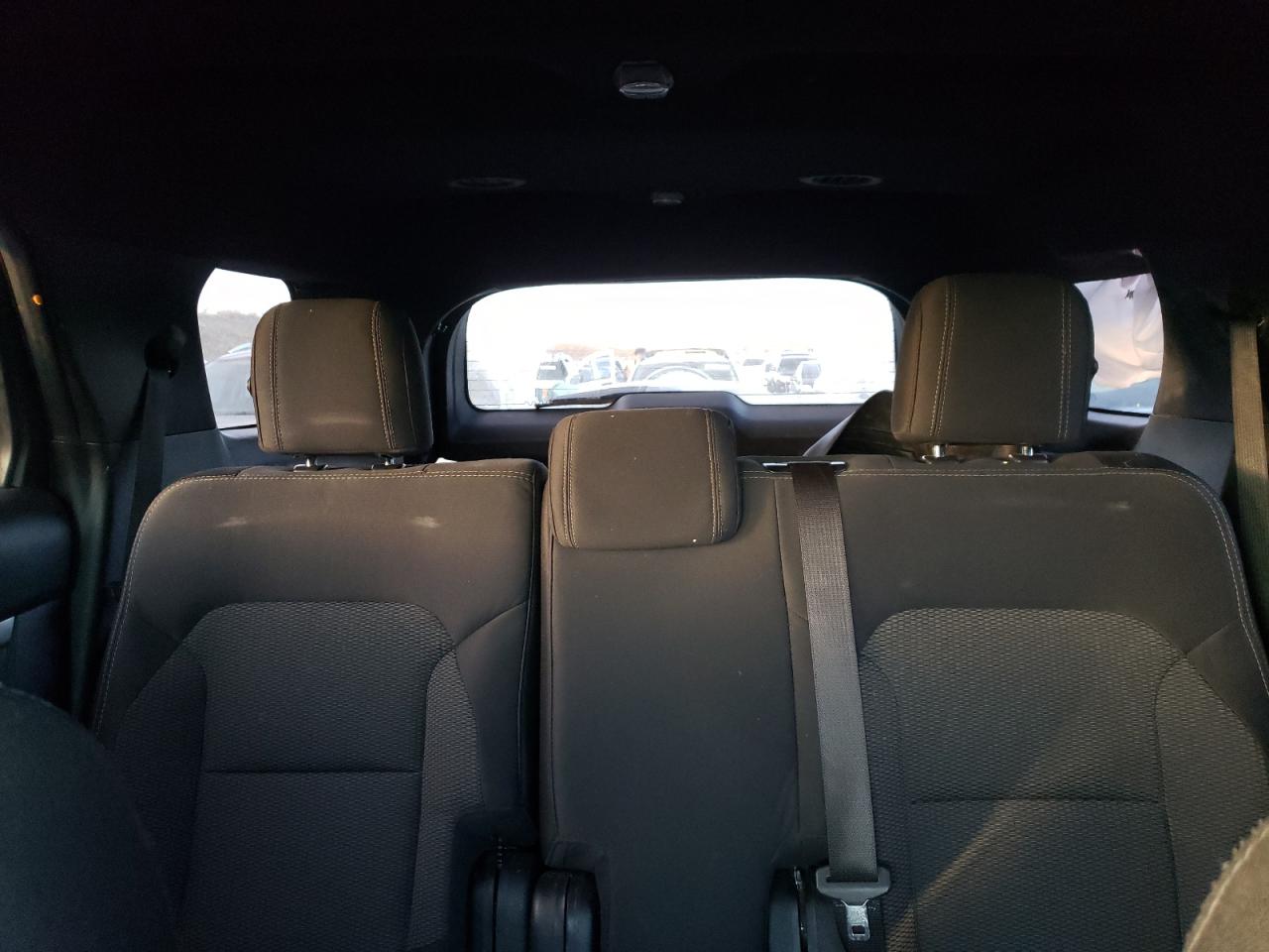 2017 Ford Explorer - Image 10