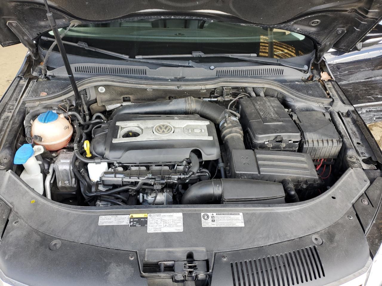 2015 Volkswagen Passat CC - Image 11