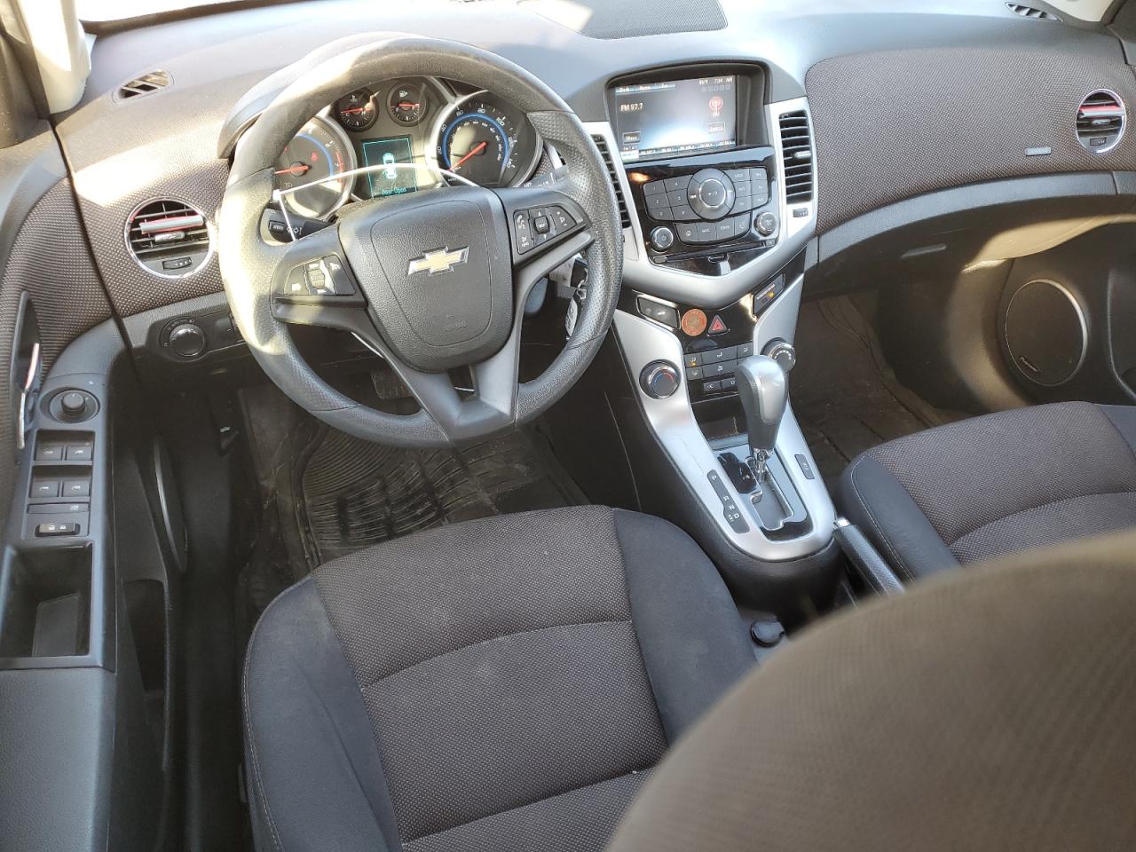 2015 Chevrolet Cruze - Image 8