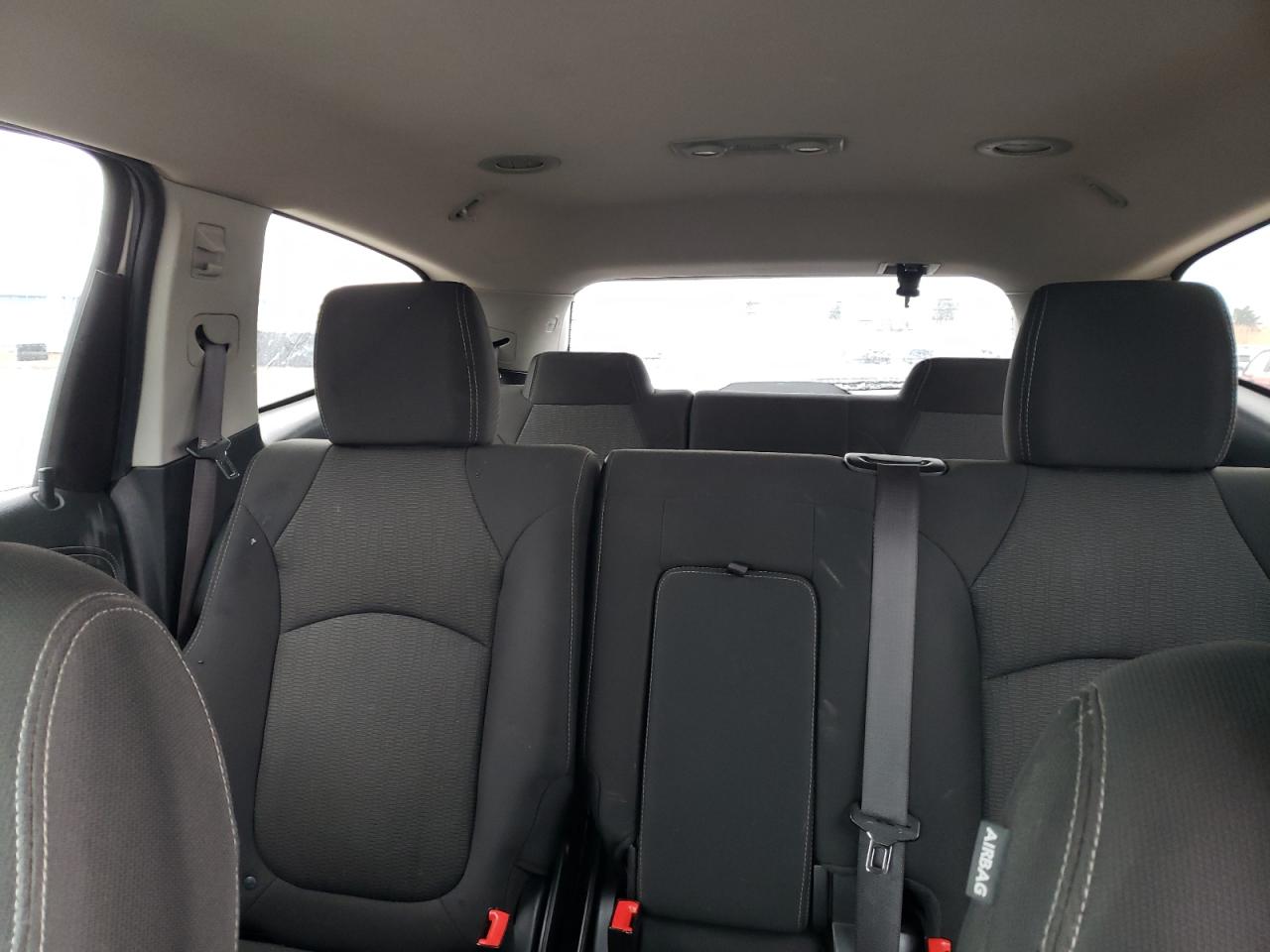 2015 Chevrolet Traverse - Image 10
