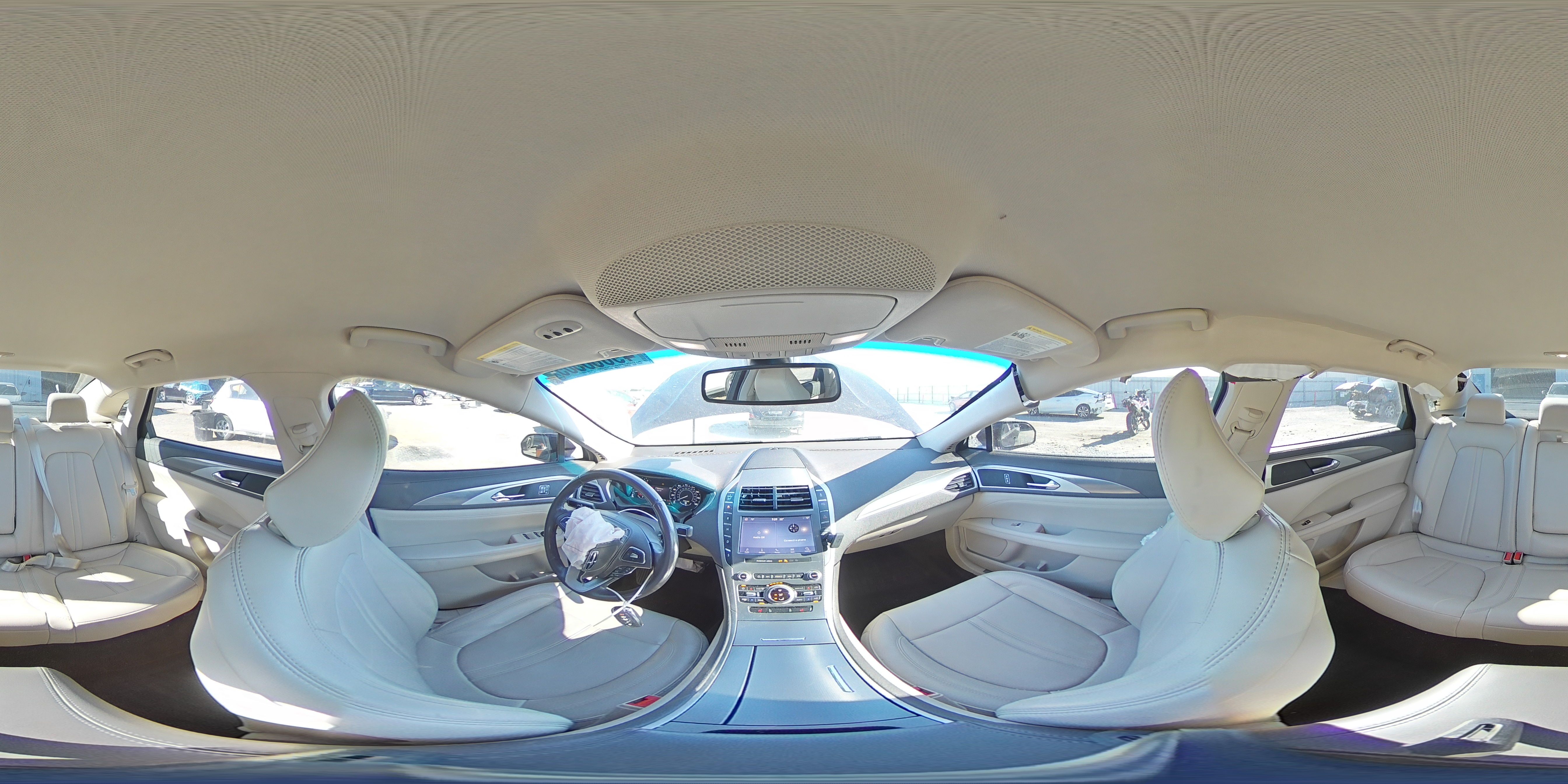 2020 Lincoln MKZ - Image 13