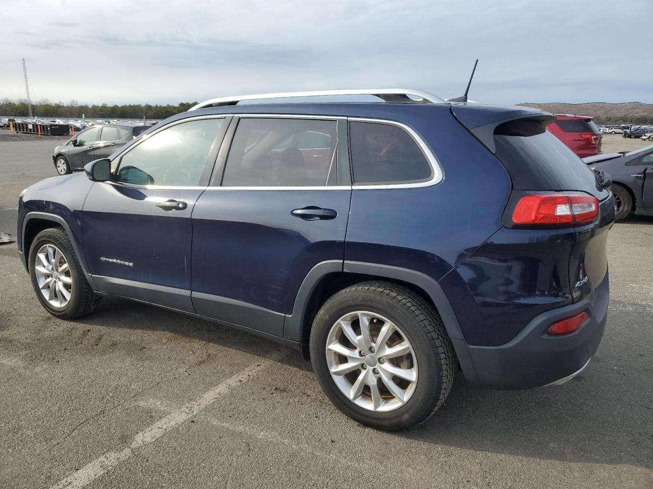 2016 Jeep Grand Cherokee - Image 2