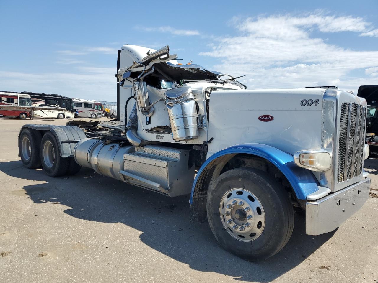 2015 Peterbilt Tractor 389 Semi Truck იყიდება Eldridge-ში, IA - Rollover