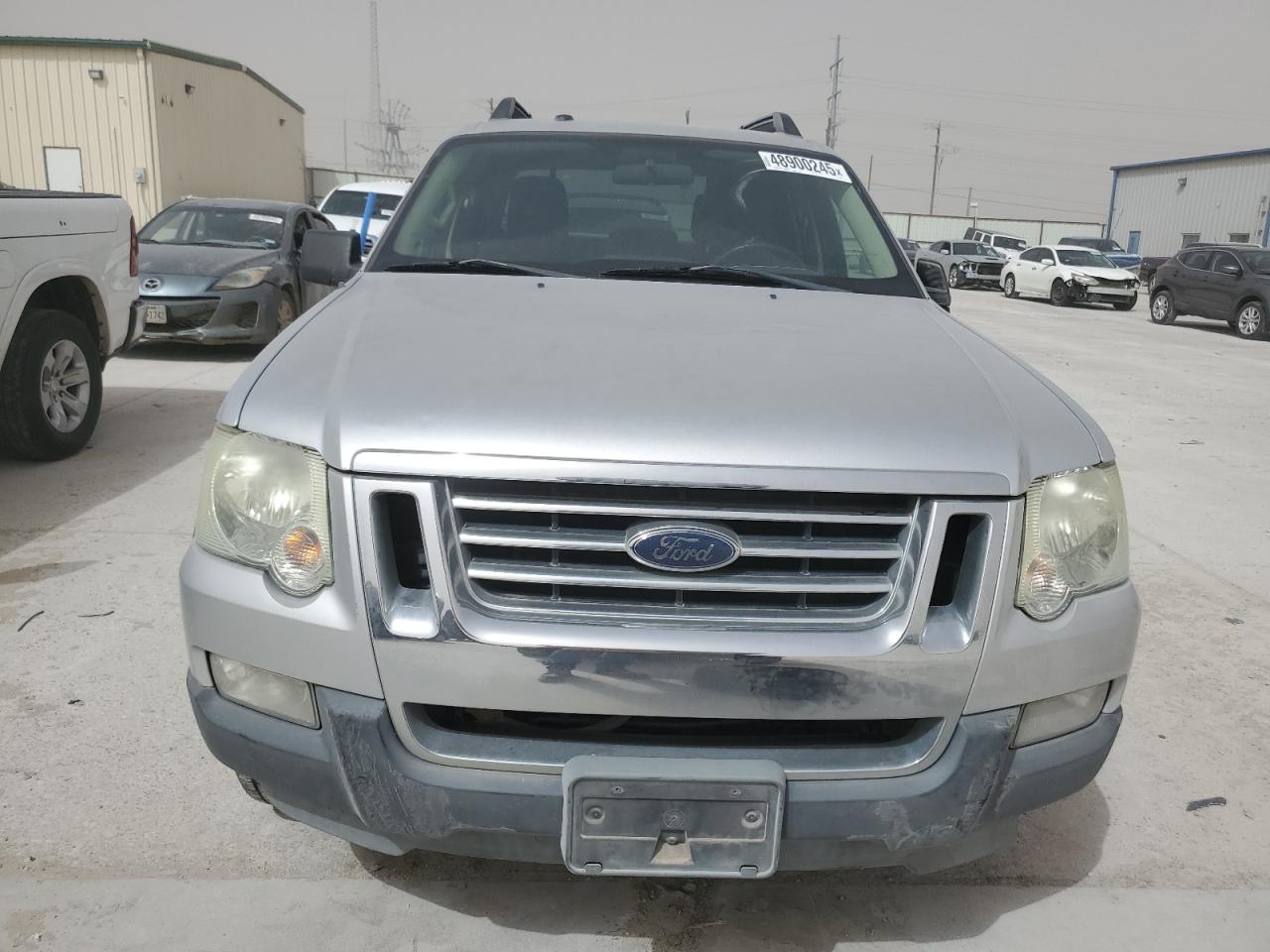 2010 Ford Explorer - Image 5