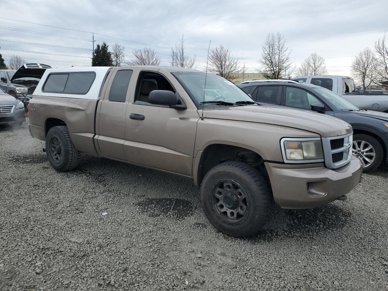 2010 Dodge Dakota - Image 4