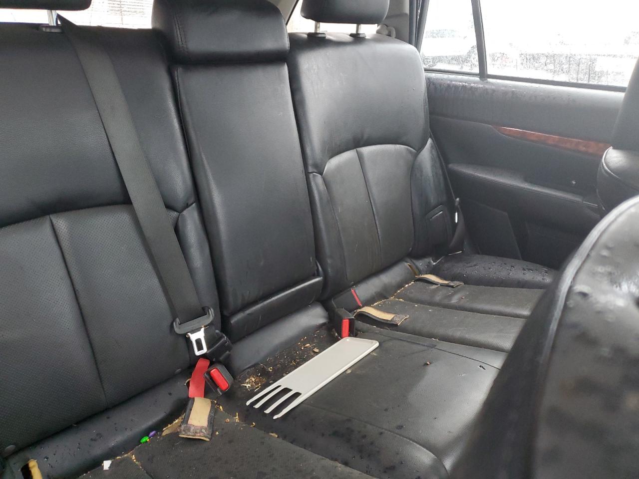 2011 Subaru Outback - Image 12