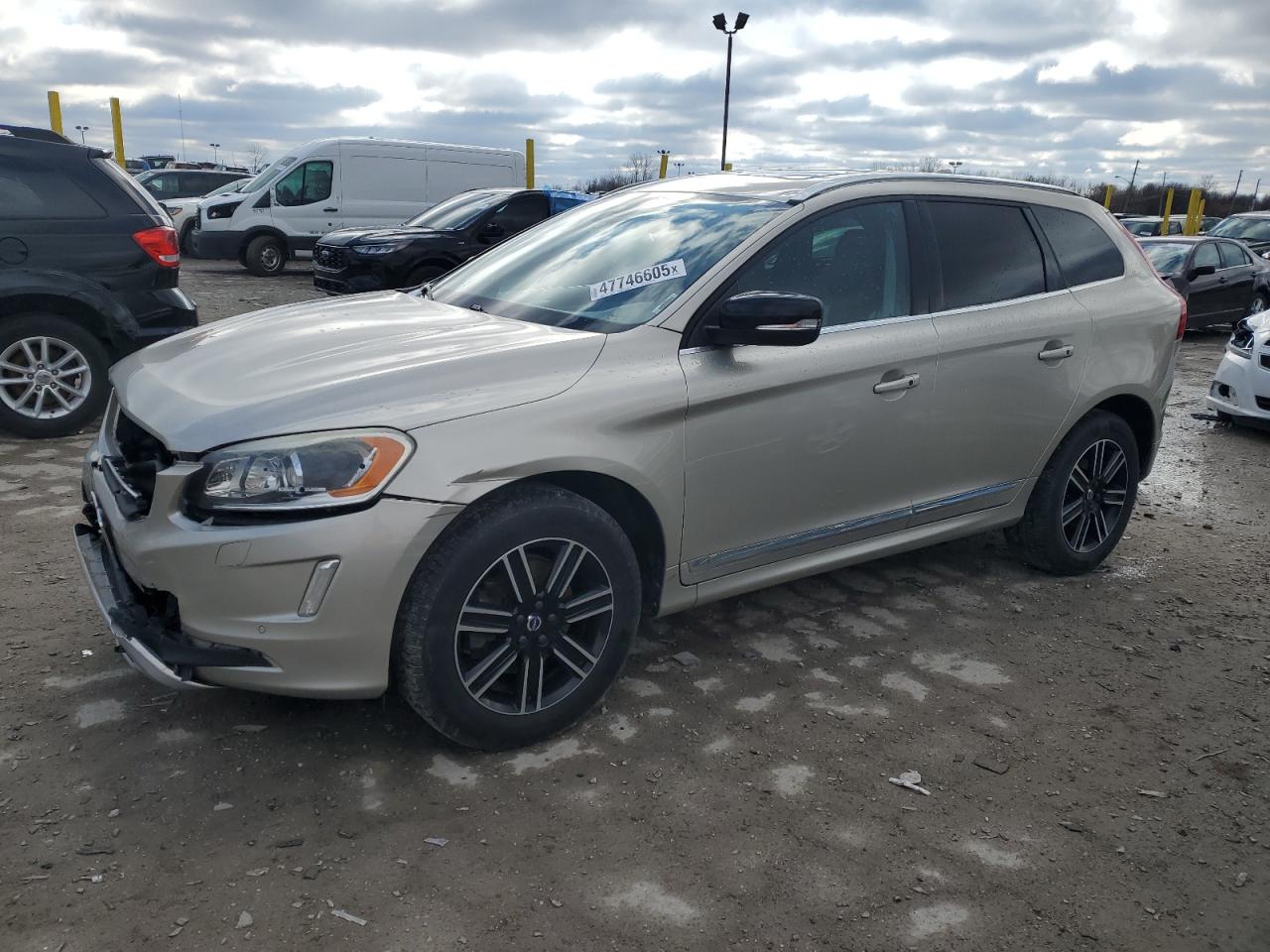 2017 Volvo Xc60 T5 Dynamic for Sale in Indianapolis, IN - Front End