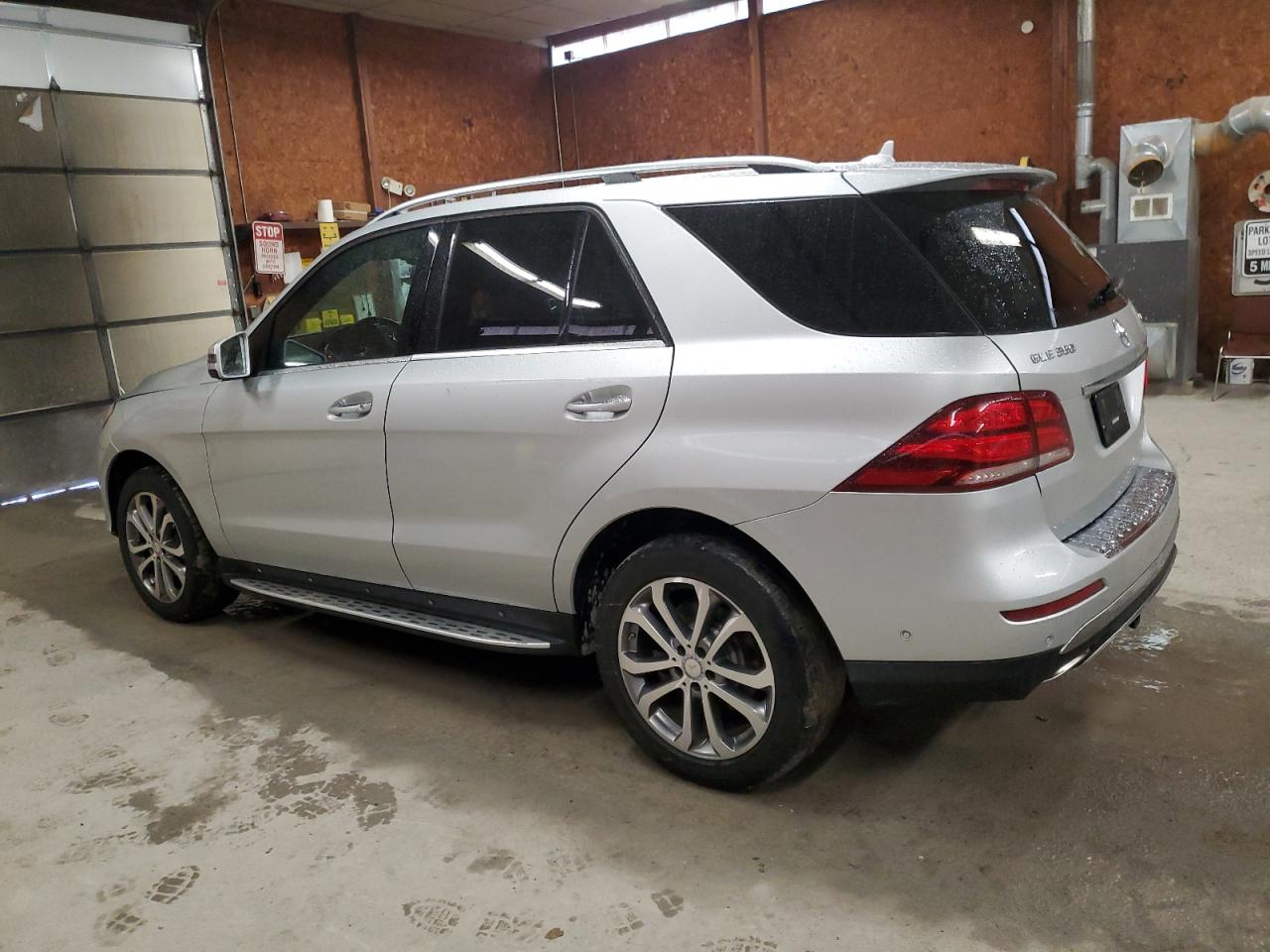 2017 Mercedes-Benz GLE - Image 2