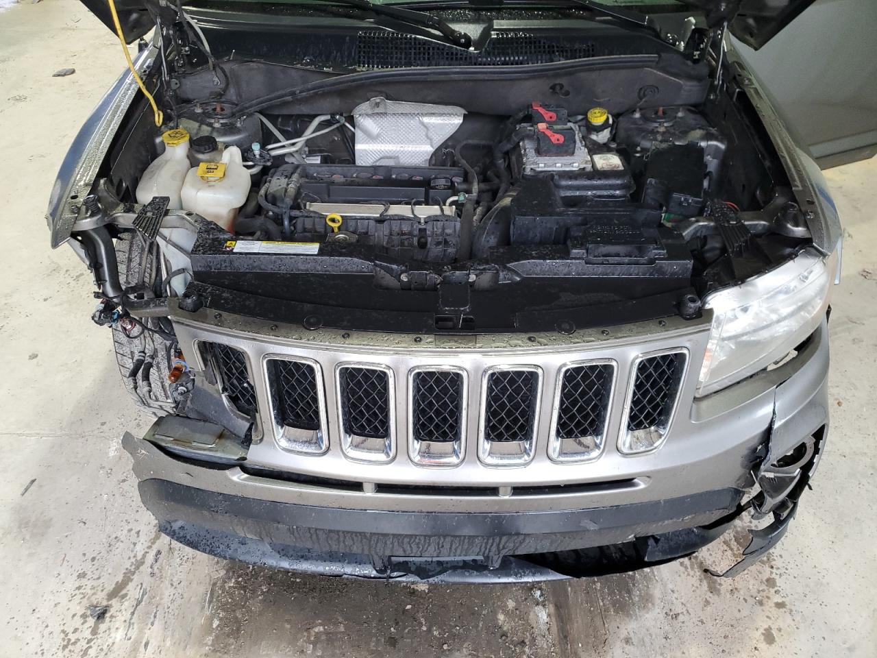2013 Jeep Compass - Image 13
